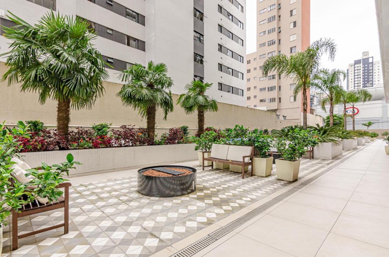 Duplex Incrivel, 2 Quartos, Varanda, 2 Vagas Batel By Urooms *